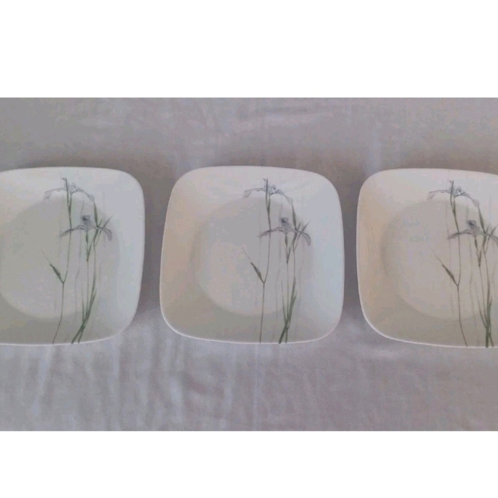 3 Corelle Shadow Iris Square 9" Plates Luncheon Salad Corning Purple Flowers - Picture 3 of 3